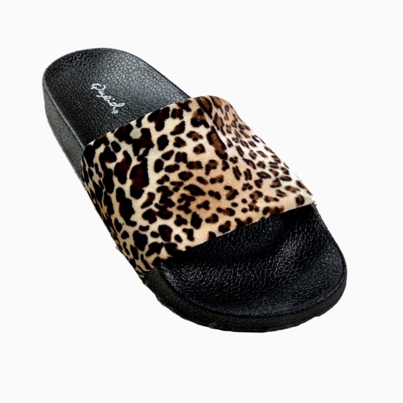 Leopard Print Velvet Lounge Slipper - Picture 2 of 6